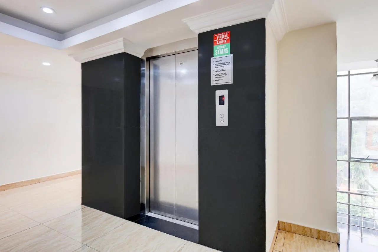 Collection O Hotel Grand Regency Angamali