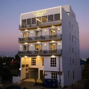 https://infinia-stays-a-luxury-boutique.udaipurhotels.org