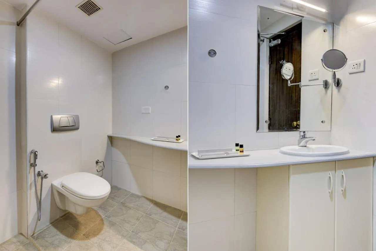 ***  Collection O Hotel Grand Regency Angamali India